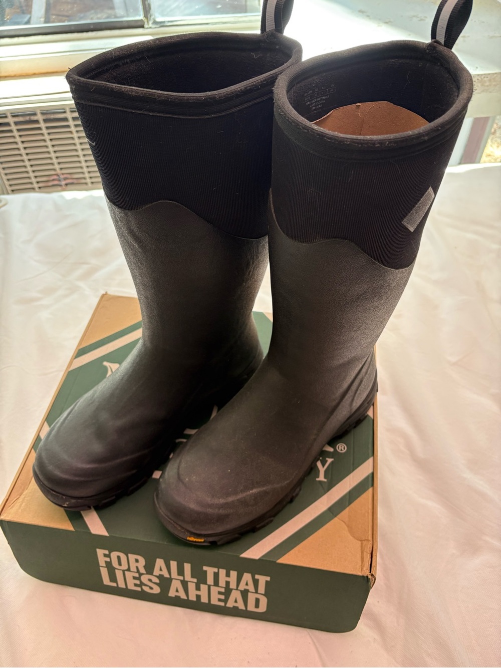 Men's Black Rain & Snow Boots — Durable All-Weather Pull-On Protection